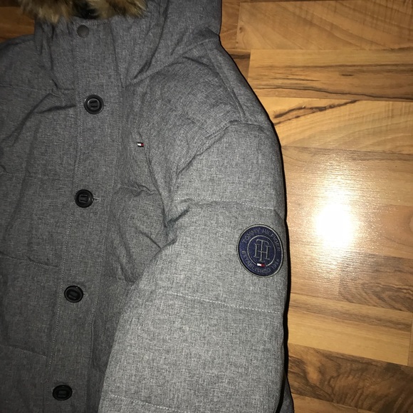 ** Tommy Hilfiger Winter Coat New ** - Picture 3 of 4